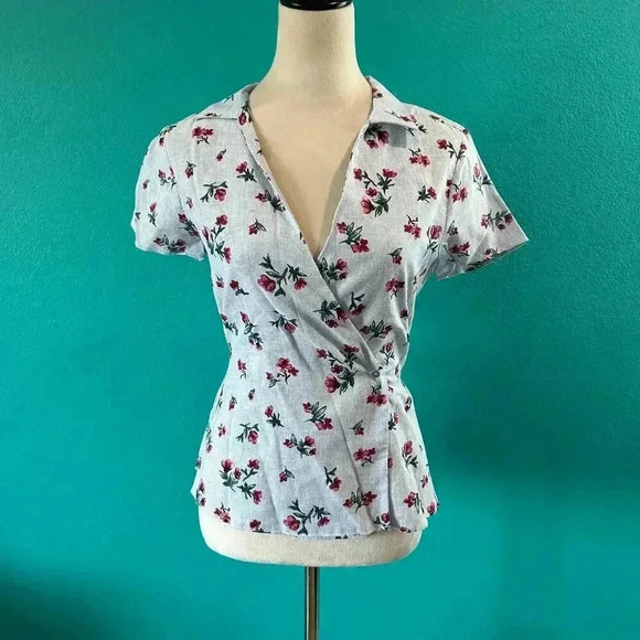 NWT Zara Blue & Red Floral Linen & Cotton Blend Wrap Blouse Top Size XS - Picture 2 of 6